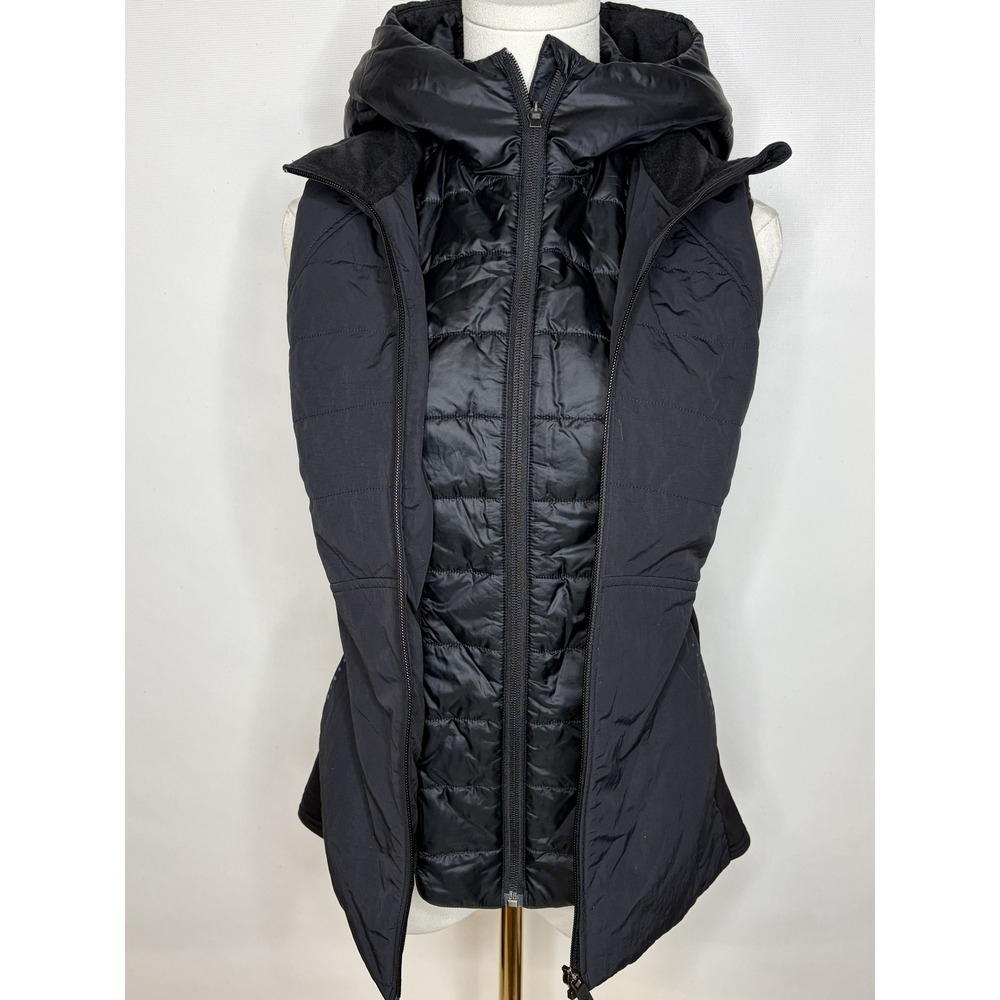 Lululemon Another Mile Vest Black Size 4 PrimaLoft Hooded Insulated Running